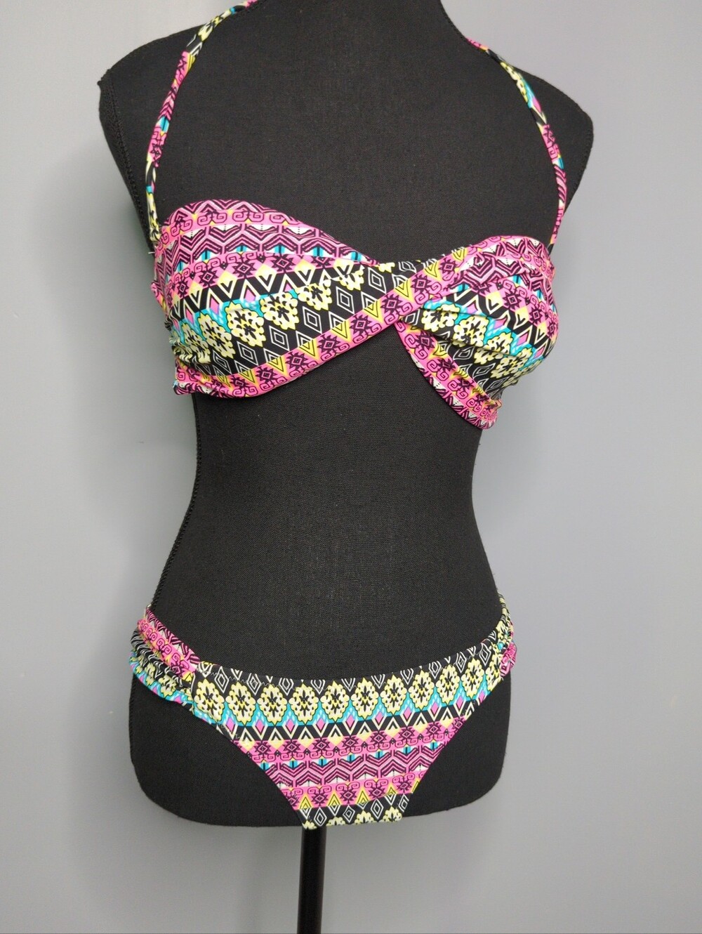 HEAT Swimwear Neon Aztec Tribal Print Bandeau Bikini Set Two Piece L